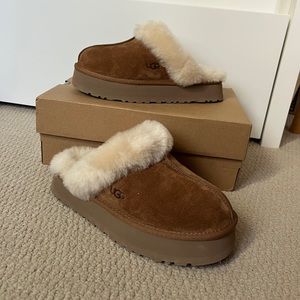 UGG platform Disquette slippers